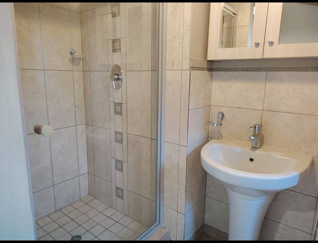 3 BEDROOM TOWNHOUSE FOR SALE IN WATERVAL EAST